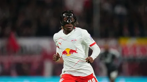 国足新星入选，未来必展翅高飞！